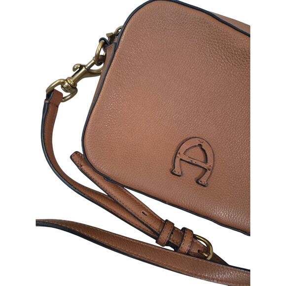 Etienne Aigner Large Logo Brown Preppy Vintage Leather Crossbody Handbag - Picture 2 of 13